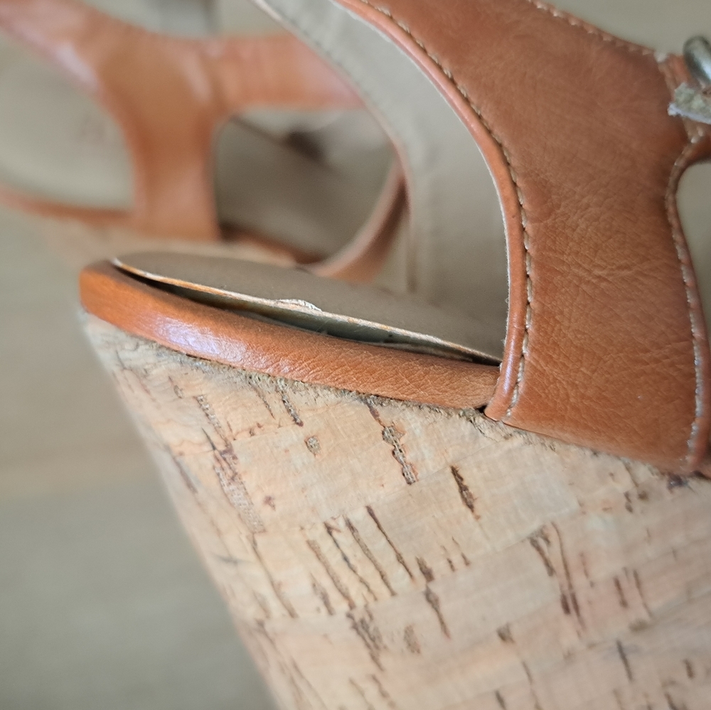 Wedges - Picture 5 of 7